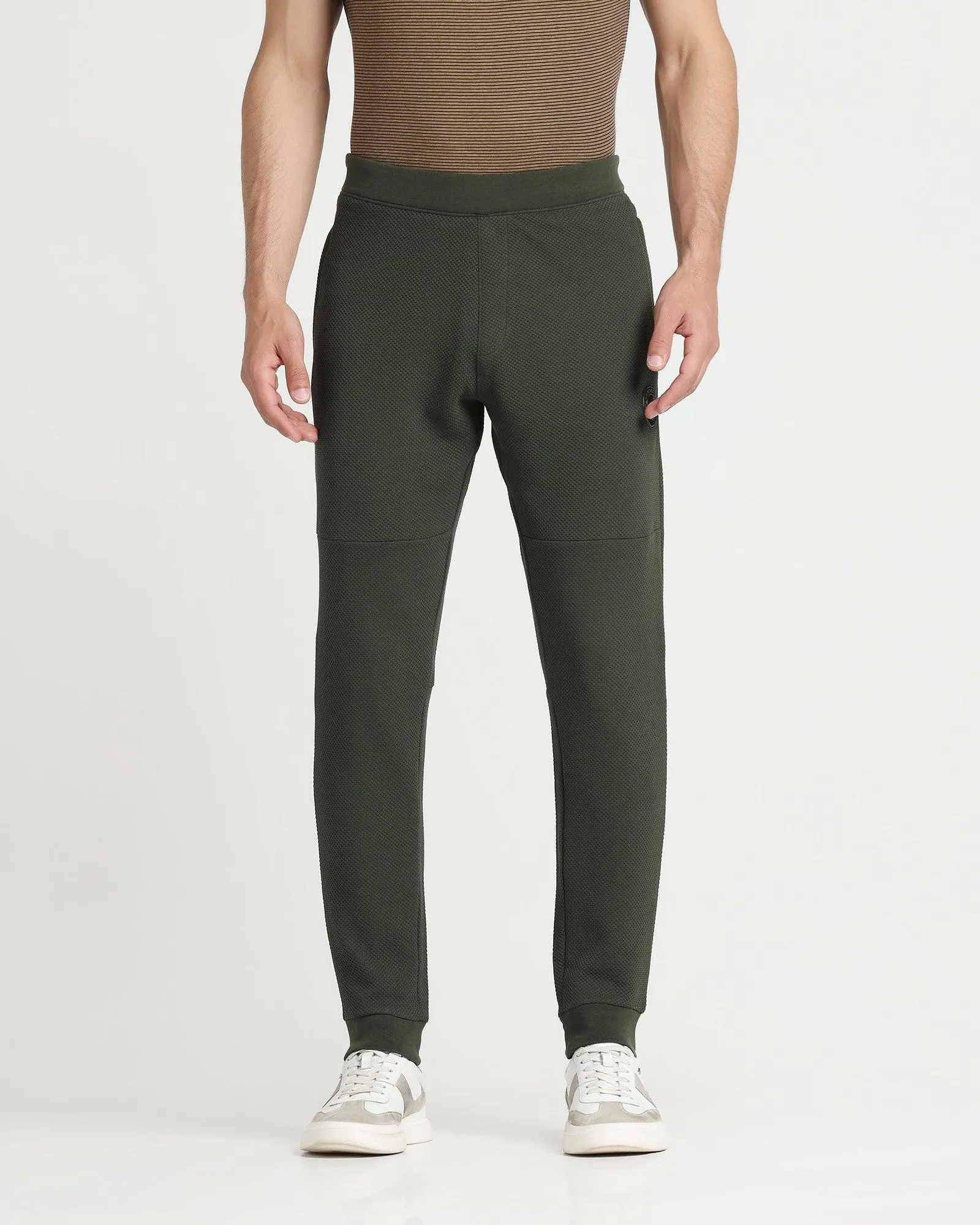 Casual Olive Solid Jogger - Roddy