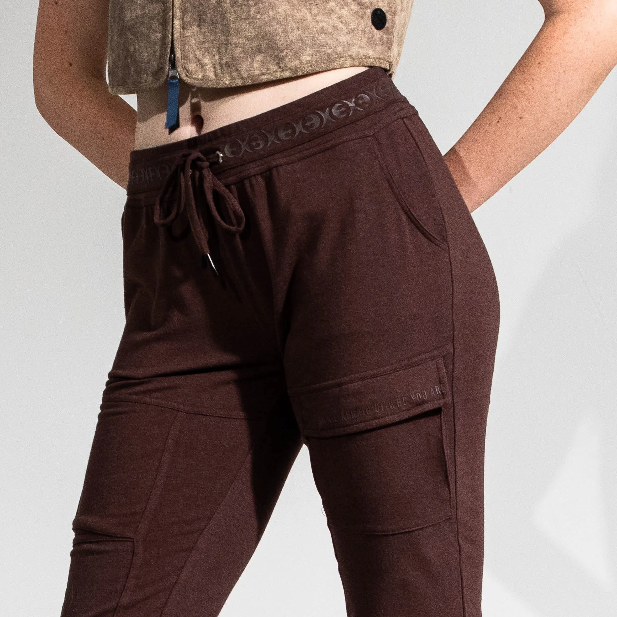 Rey Cropped Cargo Joggers