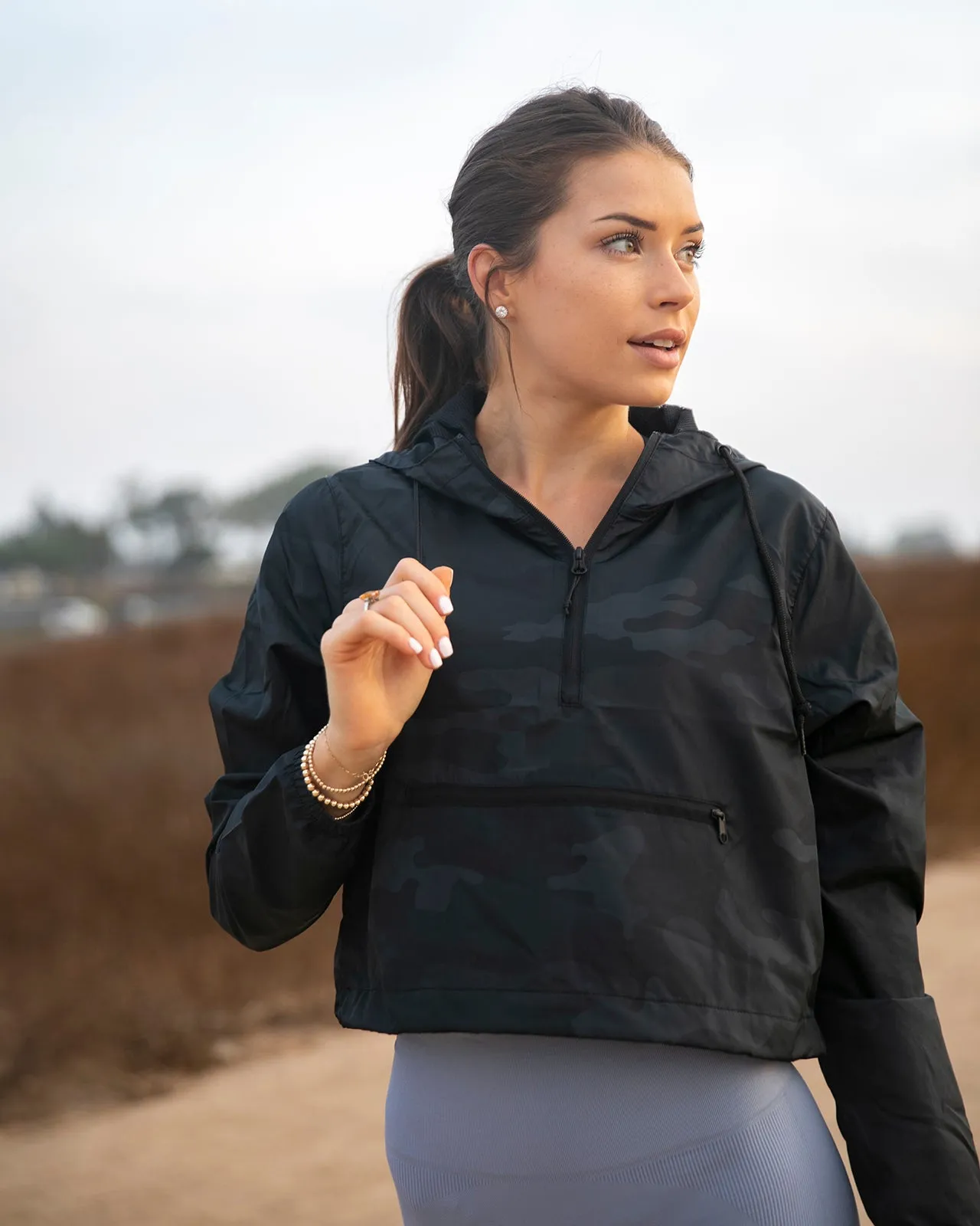 Women’s Lightweight Crop Windbreaker